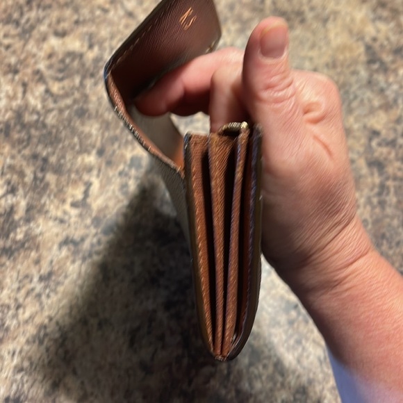 Louis Vuitton Wallet - Picture 7 of 12